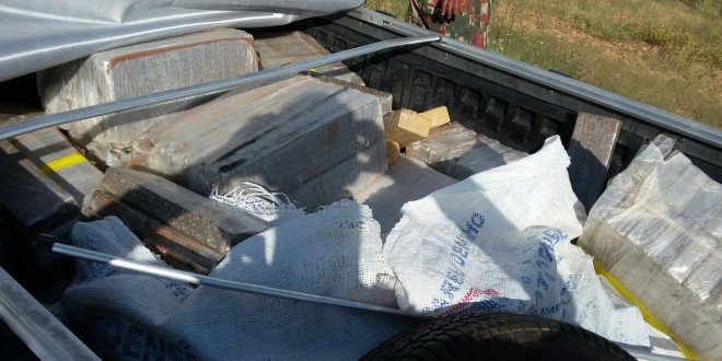 Droga era transportada na carroceria de um veículo tipo Saveiro