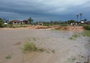Lagoa do Apanha-Peixe, em Caraúbas, recebeu águas da chuva (Foto: Santana Notícia).