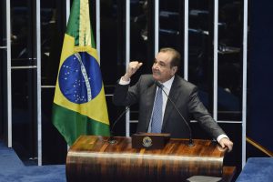 09.08.16 agripino_discurso_impeachment_fechado (6) (1)
