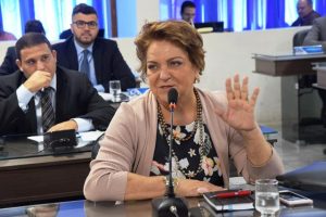 Sandra na sessão de 23 de março