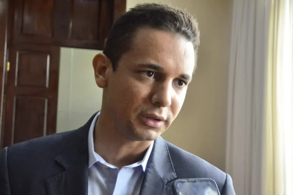 Gestão Allyson Bezerra nega informações ao MP sobre cirurgias eletivas há três meses