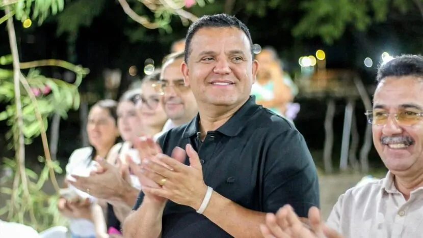 Prefeito de Guamaré é agredido durante evento por homem que queria emprego