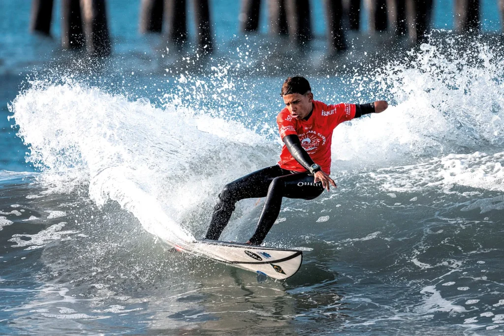 Potiguar de 15 anos disputa final do Mundial de parasurf
