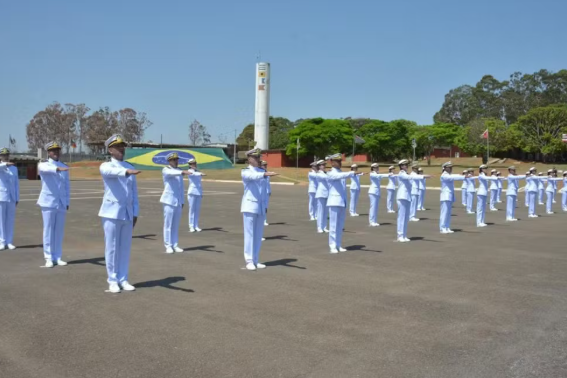 Marinha abre processo seletivo com 14 vagas em Natal; salário inicial ultrapassa R$ 9 mil