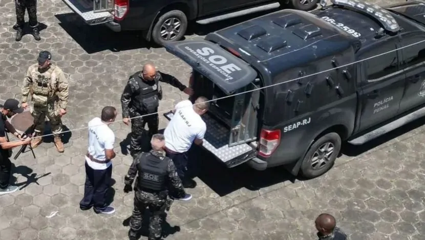 Chefes do Comando Vermelho são transferidos para a mesma penitenciária de Fernandinho Beira-Mar