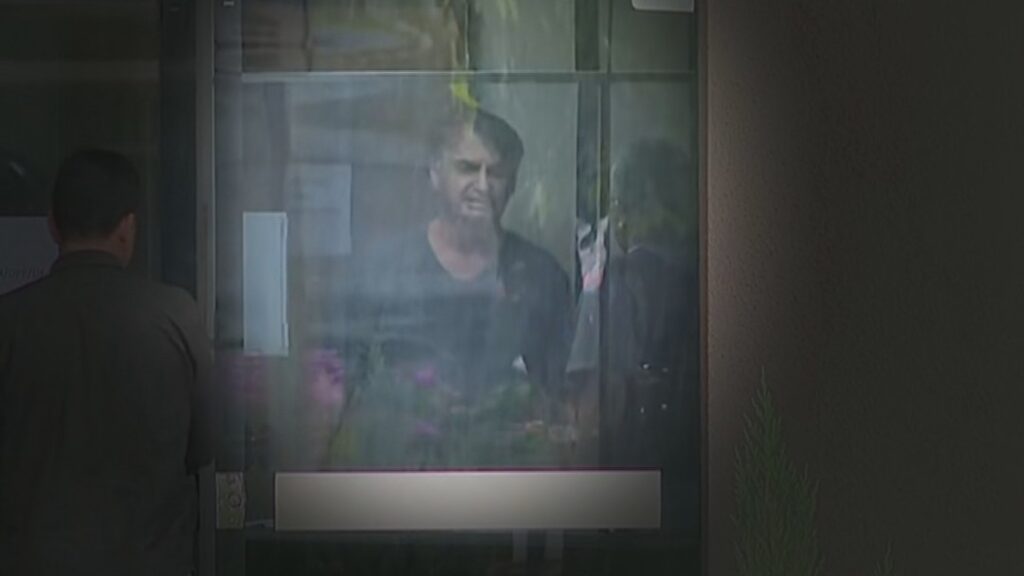 Jair Bolsonaro entra com embargos infringentes no STF e pede absolvição no julgamento do golpe de Estado