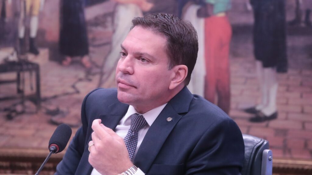 STF prepara pedido de extradição de Ramagem, e decisão pode caber a governo Trump