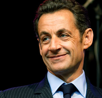 Ex-presidente francês Nicolas Sarkozy deixa prisão e aguardará julgamento em liberdade