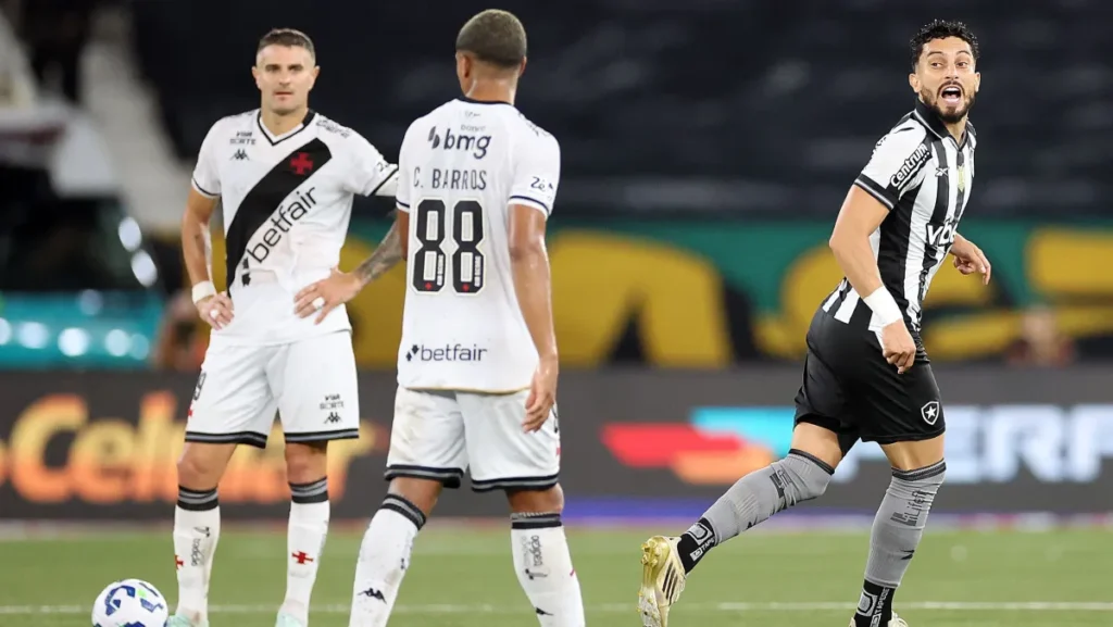 Botafogo e Vasco se enfrentam em busca de vaga na Libertadores